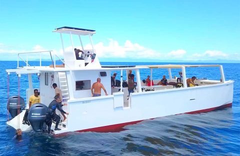 1_c6bo-voyage-plongee-madagascar-iles-radames-bateau-plongee-scuba-nosy-be-vue-exterieure