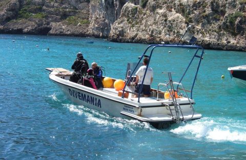 1_c6bo-voyage-plongee-malte-gozo-st-andrews-divers-cove-dive-boat-divemania