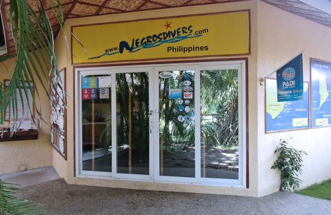 2-C6Bo-voyage-plongee-philippines-negros-thalatta-resort-dive-center-negrosdivers