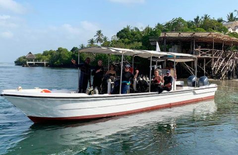 2_c6bo-voyage-plongee-kenya-watamu-temple-point-resort-dive-boat