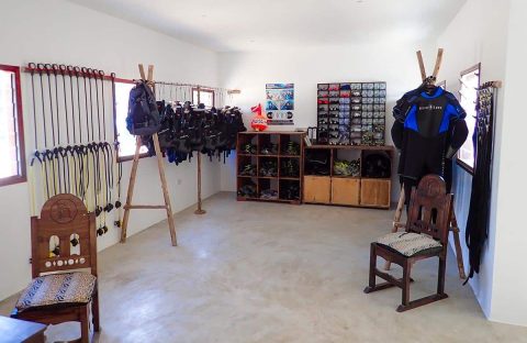 7_c6bo-voyage-plongee-kenya-watamu-temple-point-resort-dive-center-equipement